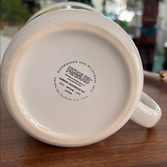 Gibson Peanuts Mug - Picture 4 of 8